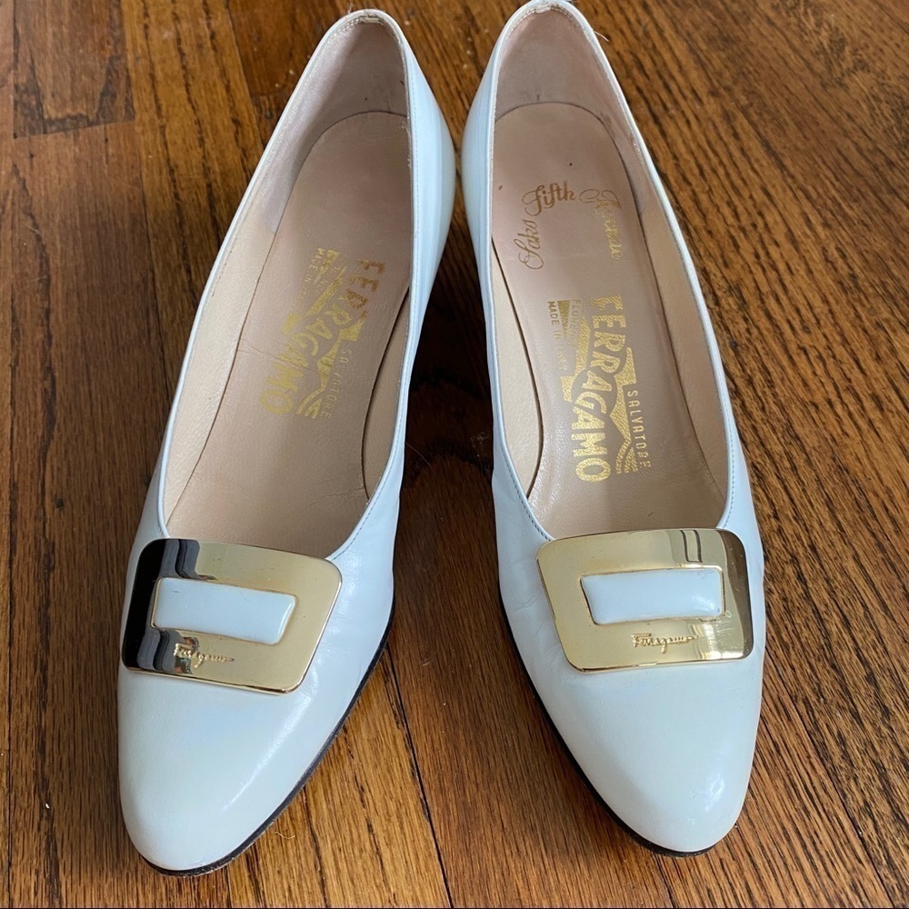 Ferragamo white patent gold buckle kitten heel size 6 1/2 AAA